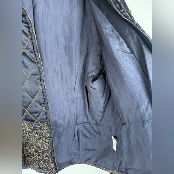 Vintage Jean Paul Women's Black Quilted Embroidered Black and Gold Jacket SZ 12 - Picture 7 of 16